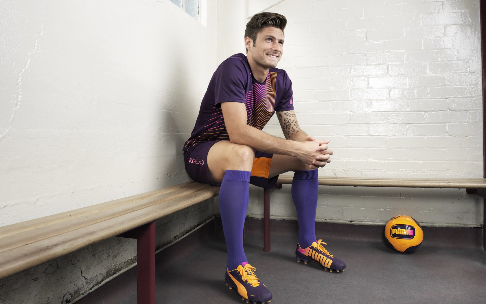 中国足球阵型变化中球员角色适应度，中国队足球阵型